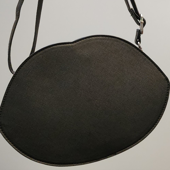 Mad Engine Vampire Fang Crossbody Purse - New - Picture 3 of 5